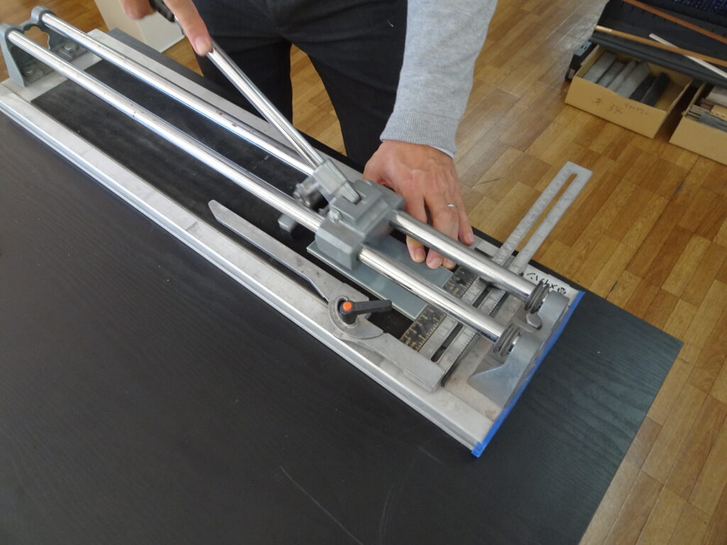 タイルカッターの切断方法解説画像2